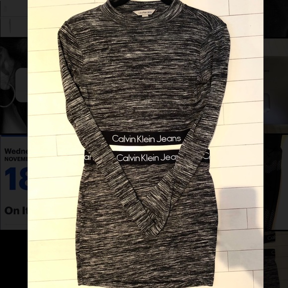 Calvin Klein two piece grey long sleeve - Picture 3 of 3